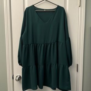 Amazon (Amoretu, Cosonsen) green long sleeve tiered ruffle dress XXL